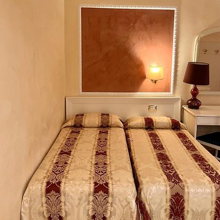 Hotel Erdarelli Rzym Zewnętrze zdjęcie